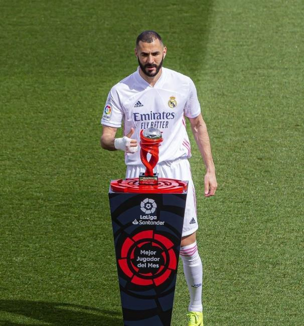 皇家马德里内部会议纪要流出:今晨完成体检,西甲使命明确,心理建设被强调 皇家马德里内部会议纪要流出:今晨完成体检,西甲使命明确,心理建设被强调