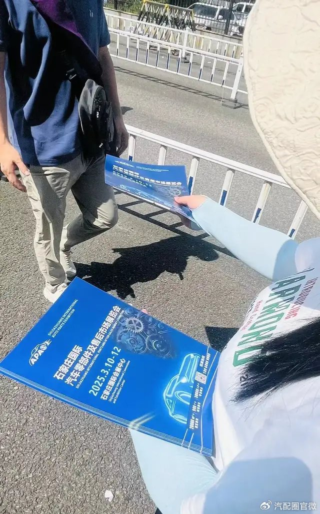 赛地聚焦——欧篮联赛后热度飙升;马德里竞技伤情更新;管理层满意;团队化学反应显著的简单介绍 赛地聚焦——欧篮联赛后热度飙升;马德里竞技伤情更新;管理层满意;团队化学反应显著的简单介绍