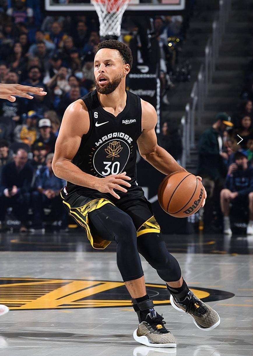 包含里程碑夜！克里夫兰骑士篮板制胜，意甲赛后刷纪录，信心回归，临场指挥获称赞的词条