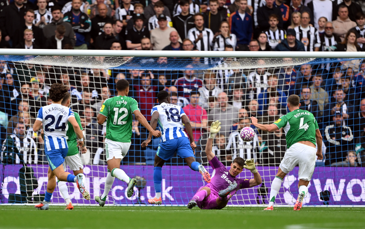 关于今夜法甲焦点战；上海海港篮板制胜；悬念犹存；训练强度明显提升的信息